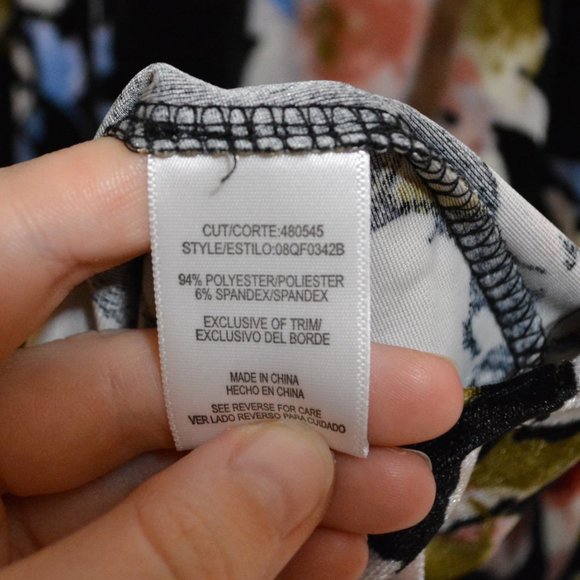 NWT Floral Velvet Lace Cold Shoulder Dress Small - Picture 5 of 8